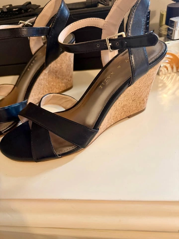 Women’s Leather Wedge Cork Heel - photo 3