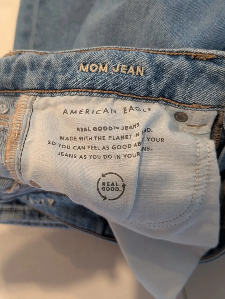 American Eagle Stretch Mom Jeans Light Blue Distressed Size 4 Sh - photo 3