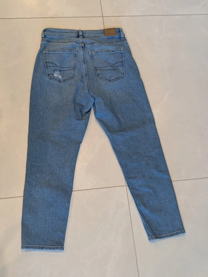 American Eagle Stretch Mom Jeans Light Blue Distressed Size 4 Sh - photo 5