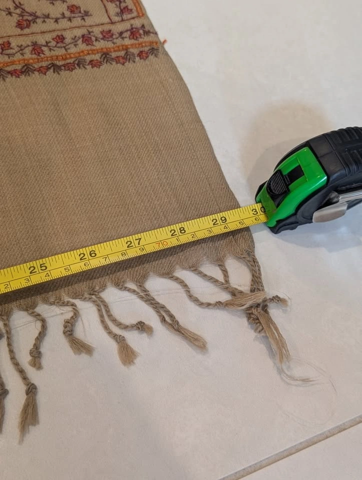 Kashmiri Hand-Embroidered Wool Dupatta/ Shawl 82 x 30 inches - photo 5