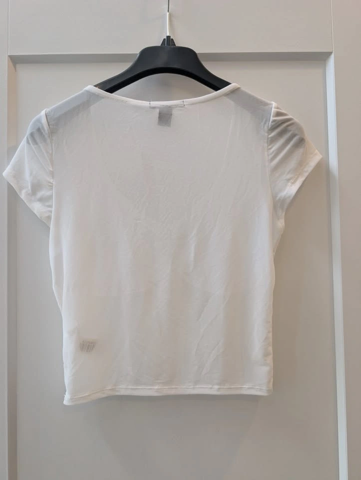 NWT Ambiance White Ruched V-Neck Crop Tee Size Large - photo 4
