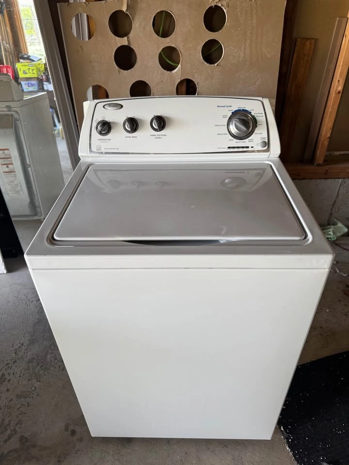 Whirlpool Washer and Dryer Set - photo 4