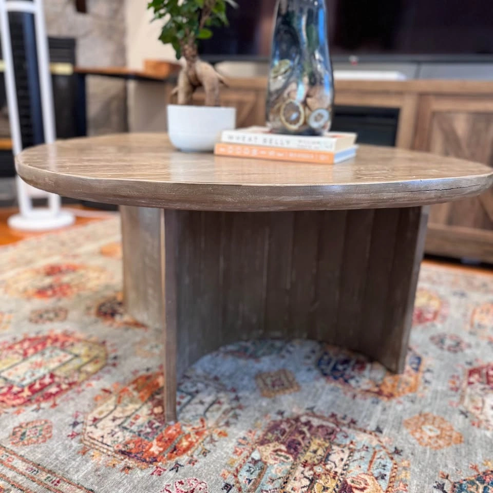 Beautiful Rustic Round Wood Coffee Table - 3ft Approximately - photo 2
