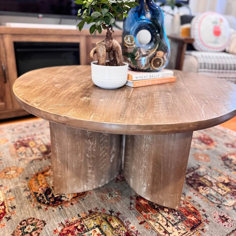 Beautiful Rustic Round Wood Coffee Table - 3ft Approximately - photo 5