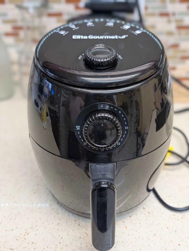 Elite Gourmet EAF2612D Personal 2.1Qt Air Fryer - photo 5