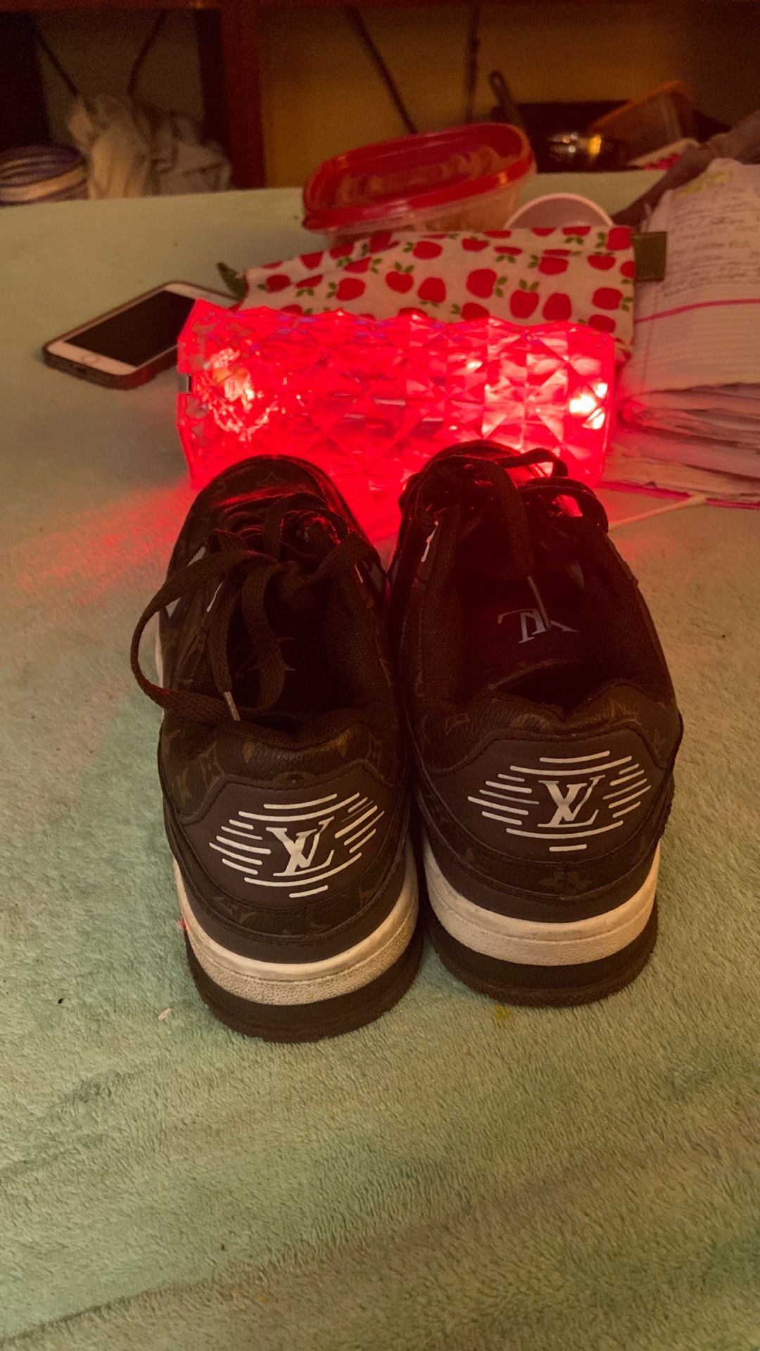 Ladies Louis Vuitton signature shoes/Sneakers Size 8-9 - photo 4