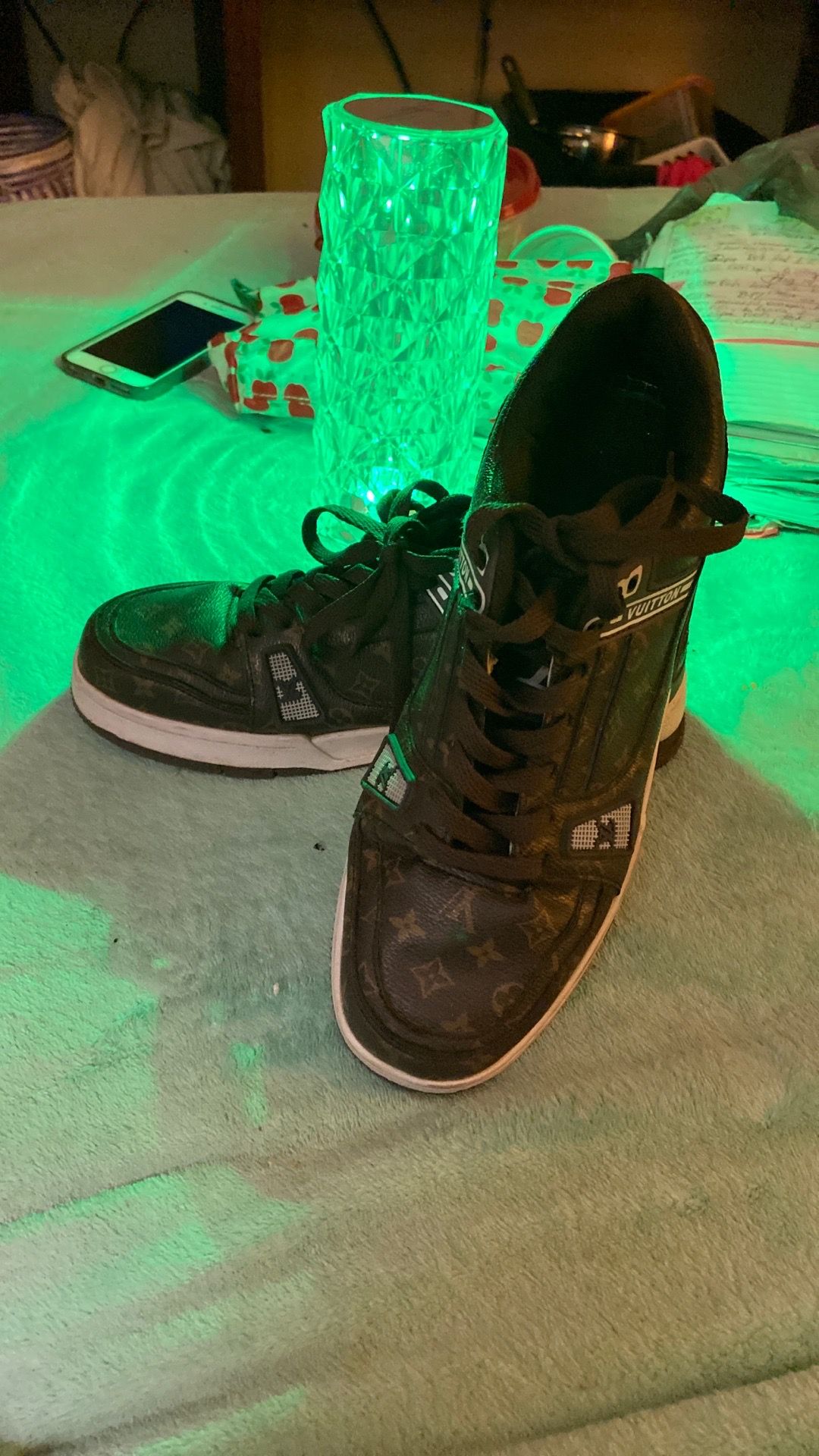 Ladies Louis Vuitton signature shoes/Sneakers Size 8-9 - photo 5