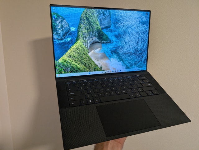 Dell Precision 5570 12th gen 14 core i7/32GB/512GB SSD/RTX A1000