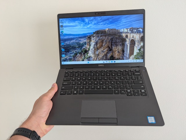 Dell Latitude 5401 9th gen i5-9300h/16gb RAM/256GB SSD