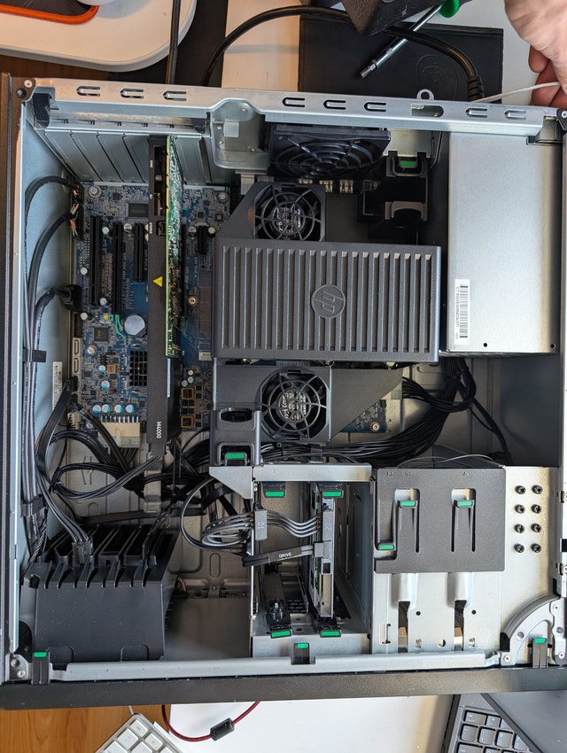 HP Z440 Workstation Xeon E5-1650 v4 32GB RAM 512GB SSD - photo 2