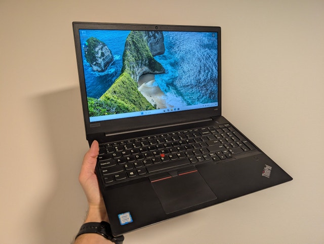 Lenovo E590 15.6" Quad i5/12GB RAM/256GB SSD/1920x1080p IPS