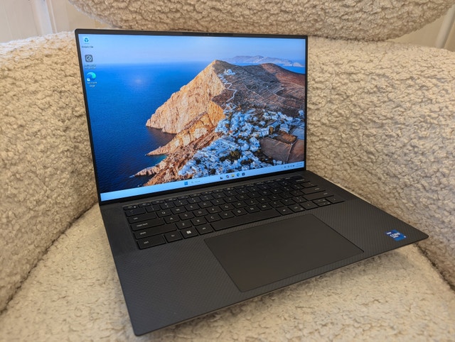 Dell Precision 5560 8 core i7-11800H/32GB/512GB SSD