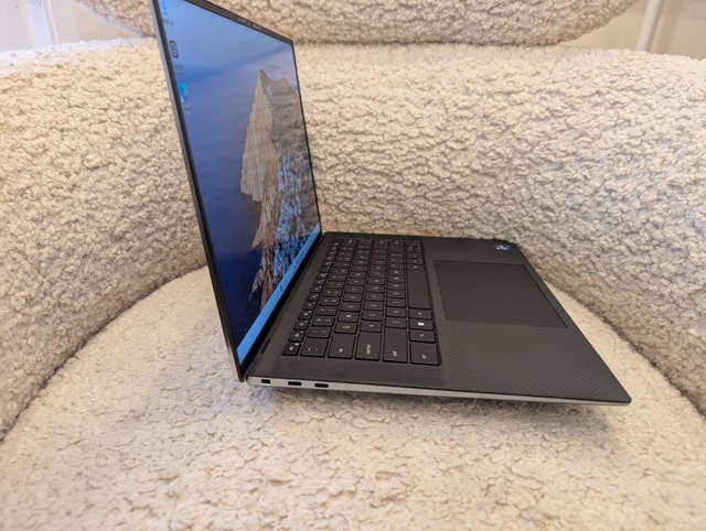 Dell Precision 5560 8 core i7-11800H/32GB/512GB SSD - photo 3