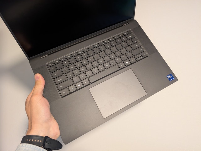 NEW Dell Precision 5690 | Core Ultra 7 | 64GB RAM | RTX 1000