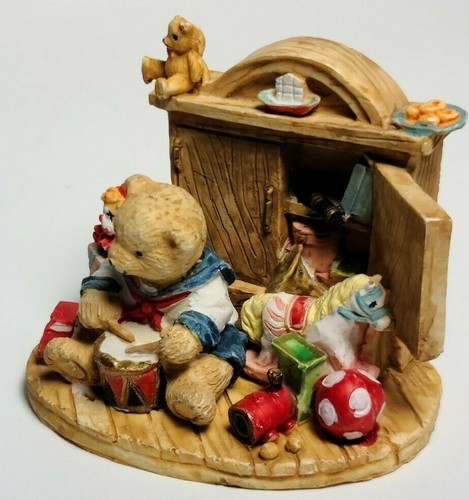 Leonardo Bear Figurine with Toy Chest - photo 2