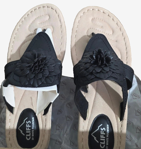 NIB Black Sz 10 Cushioned Thong Sandals Flower Accent
