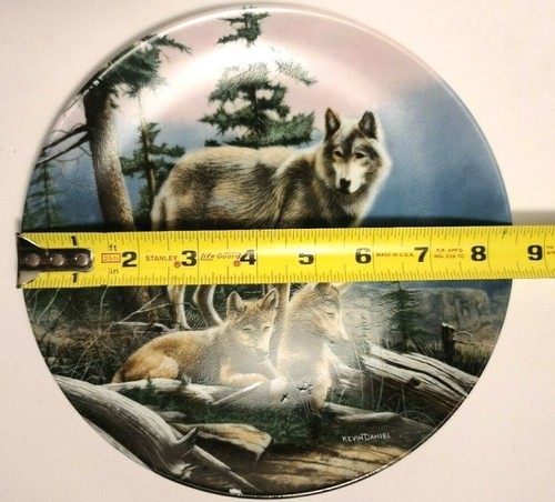 Wolf with pups "First Outing" Vintage 8.5" Knowles Plate - photo 3