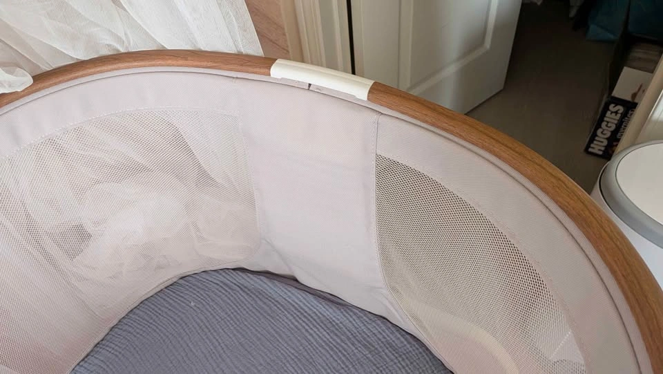 Brand New condition: Maxi-Cosi Iora Bassinet with 3 bedsheets - photo 3