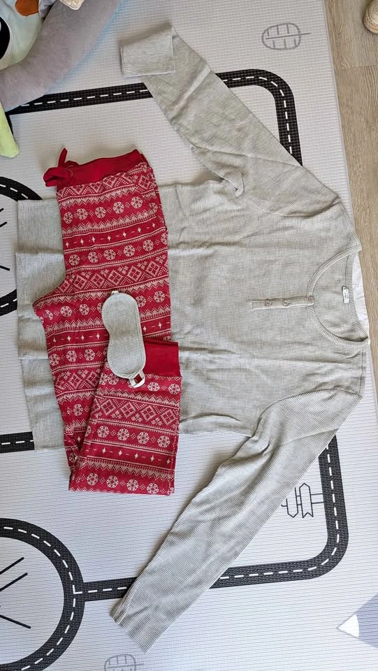 Brand New: Waffle Knit Pajama Set Size M
