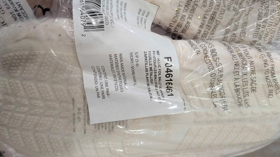 Brand New: 2 pairs of Ballet Slippers size 6 - photo 3