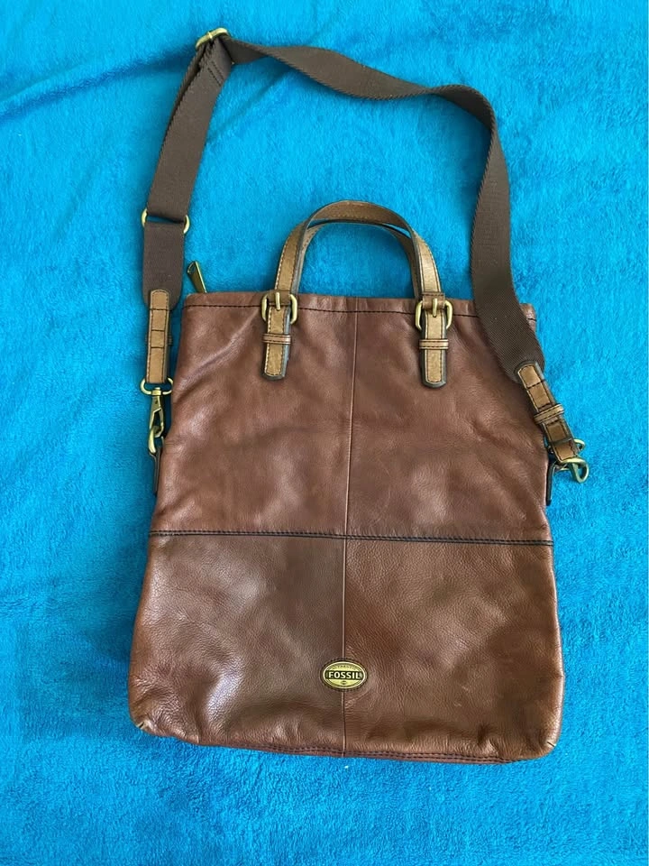 Fossil Leather Crossbody Bag - photo 2