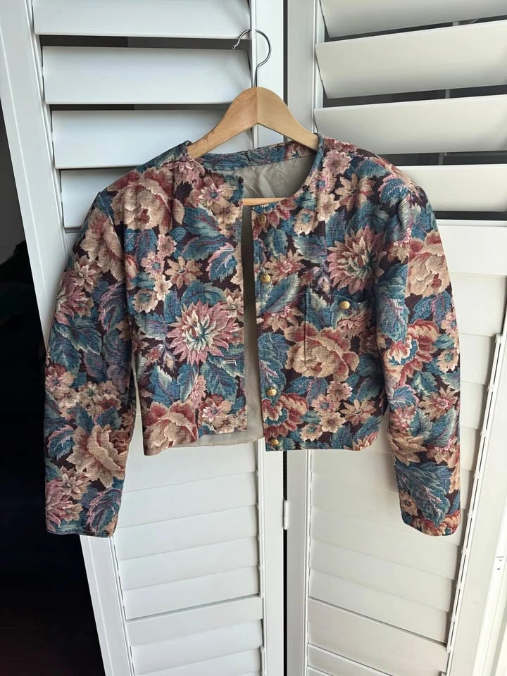 Vintage Floral Tapestry Cropped Jacket