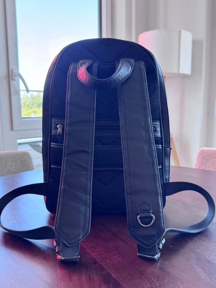 Zara Black Leather Backpack - photo 2