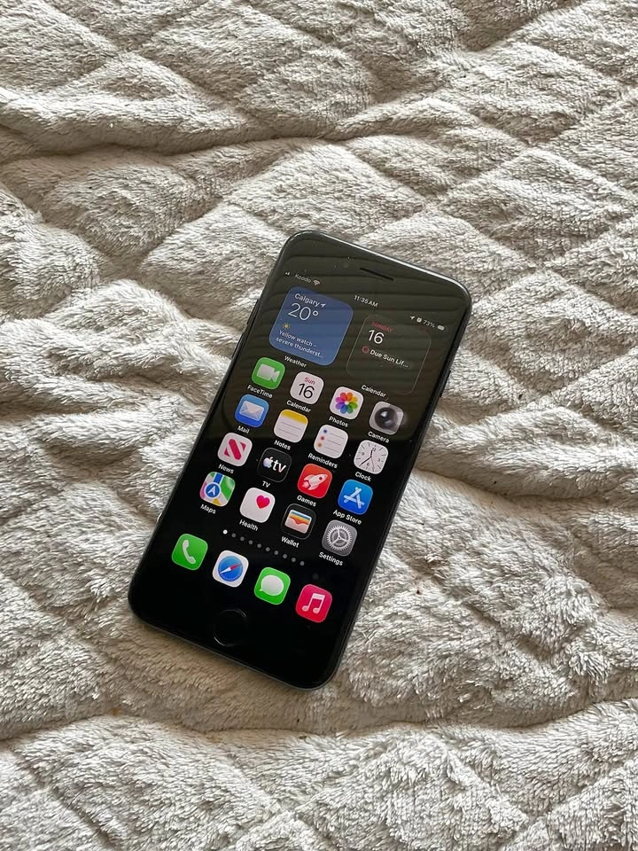 iPhone SE 2022 3rd ed. 128 GB
