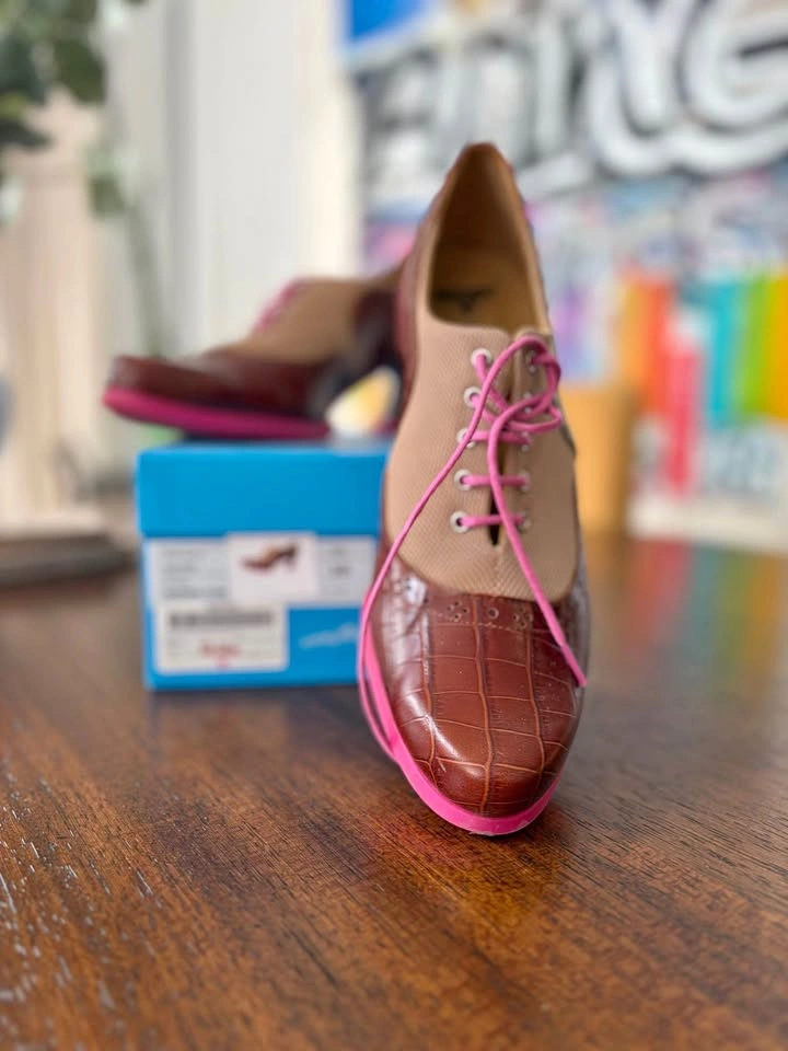 John Fluevog Hatha Brogue Lace Up Shoes Size 10