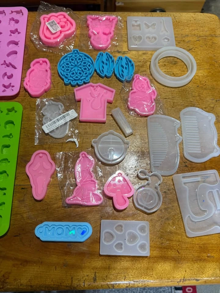 Craft Destash - 29 PCS Resin Molds - photo 3