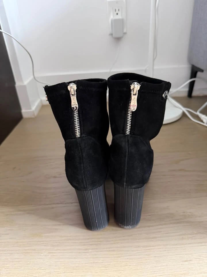 Artica Black Suede Platform Ankle Boots - photo 4