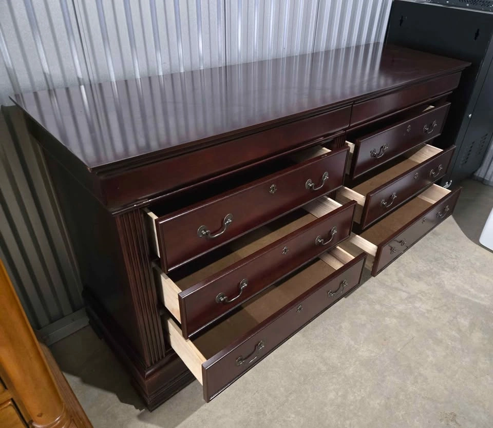Dark Wood 6-Drawer Dresser - photo 3
