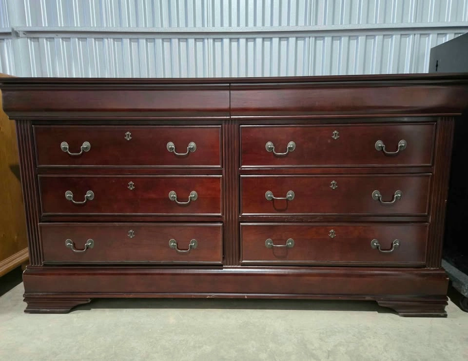 Dark Wood 6-Drawer Dresser - photo 4