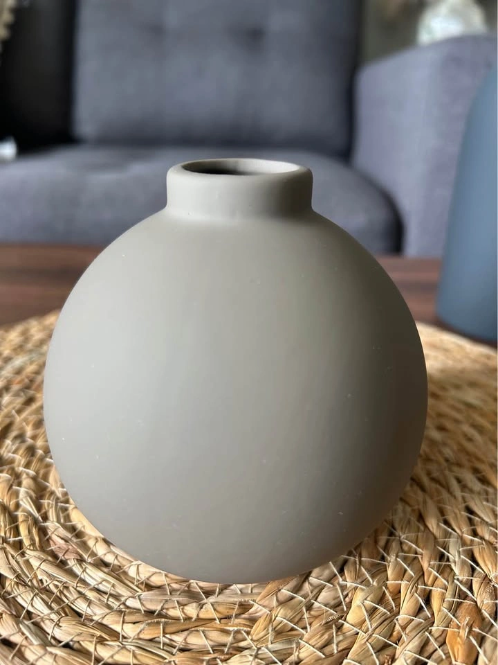 OOIT set of 3 ceramic vases - photo 4