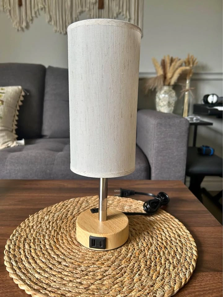 Table lamp