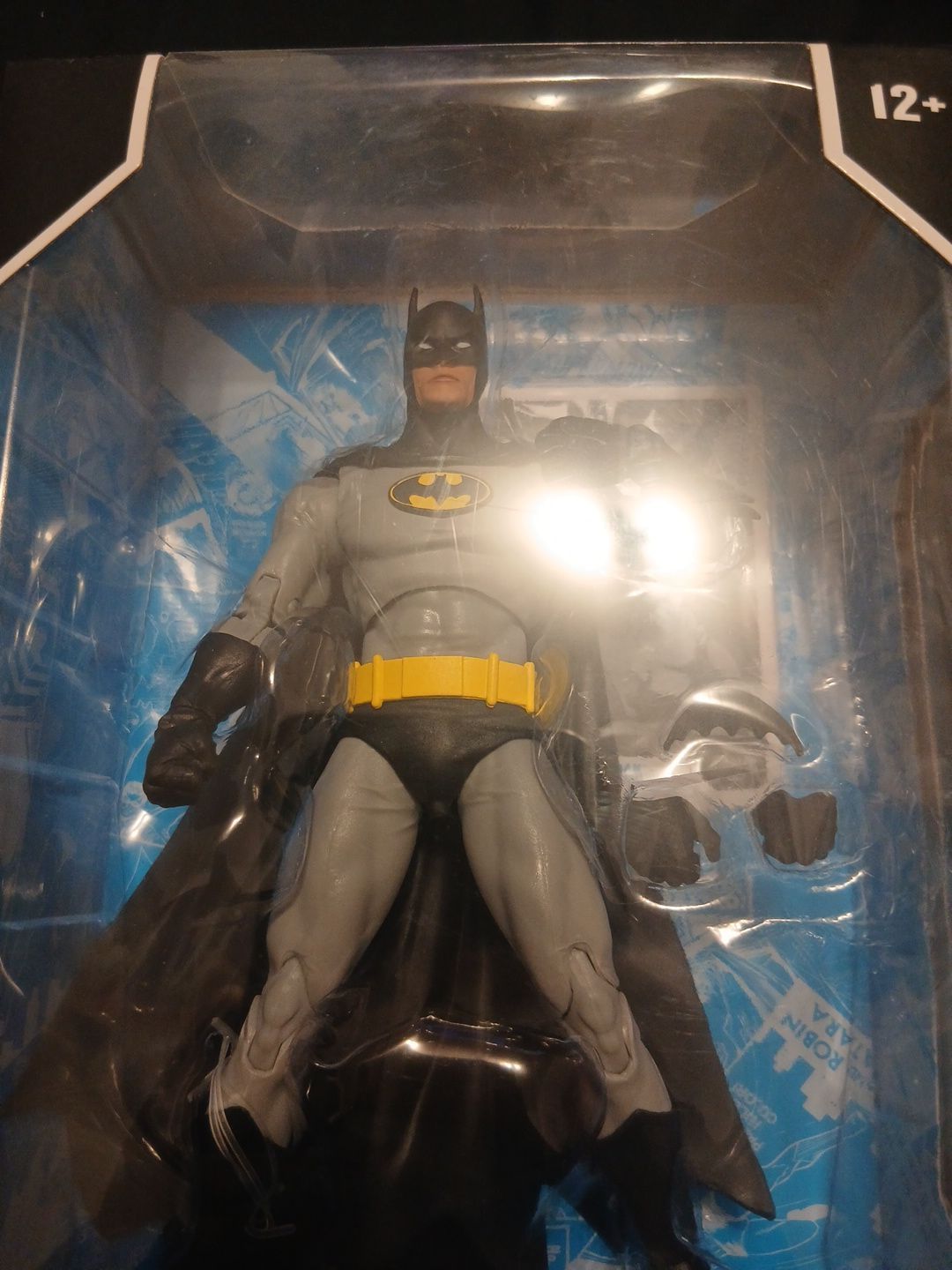 Mcfarlane DC Multiverse Batman black suit varient - photo 2