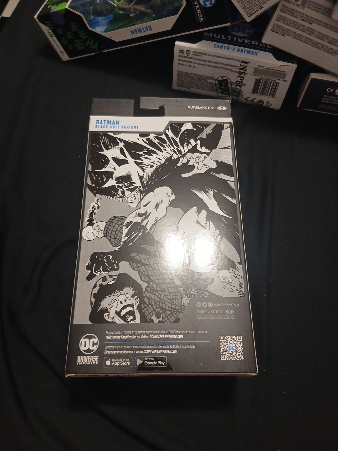 Mcfarlane DC Multiverse Batman black suit varient - photo 3