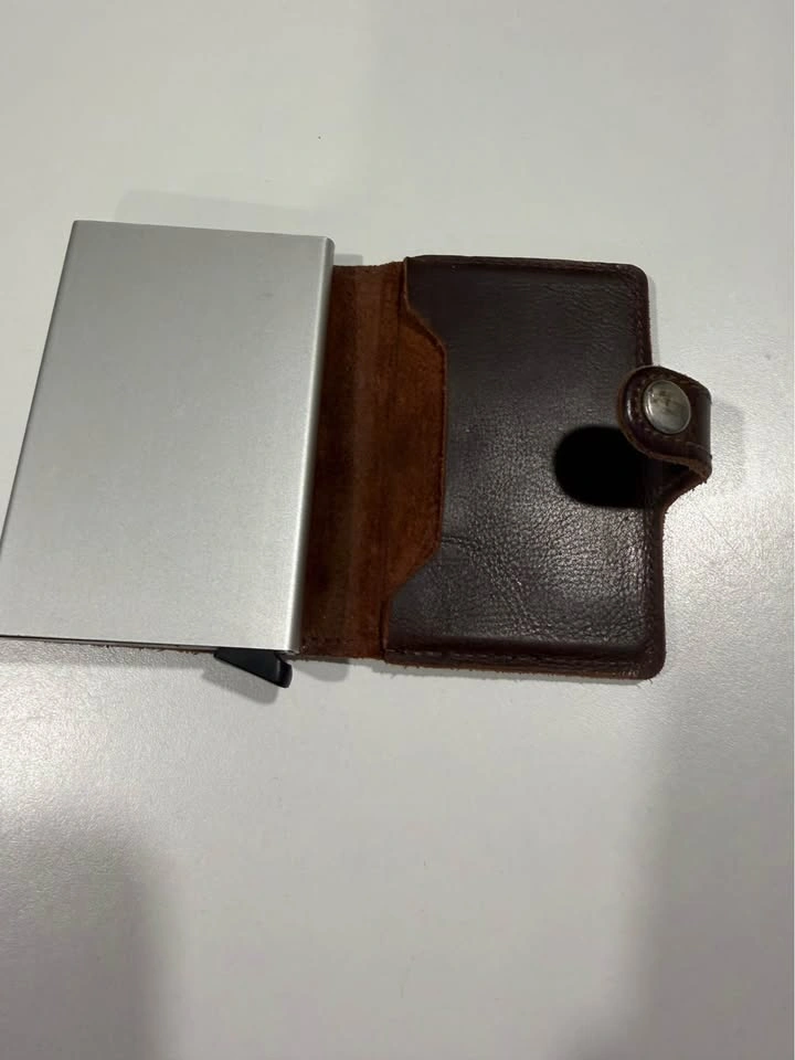 Secrid Leather Card Protector Wallet – Holds 6 Cards - photo 3