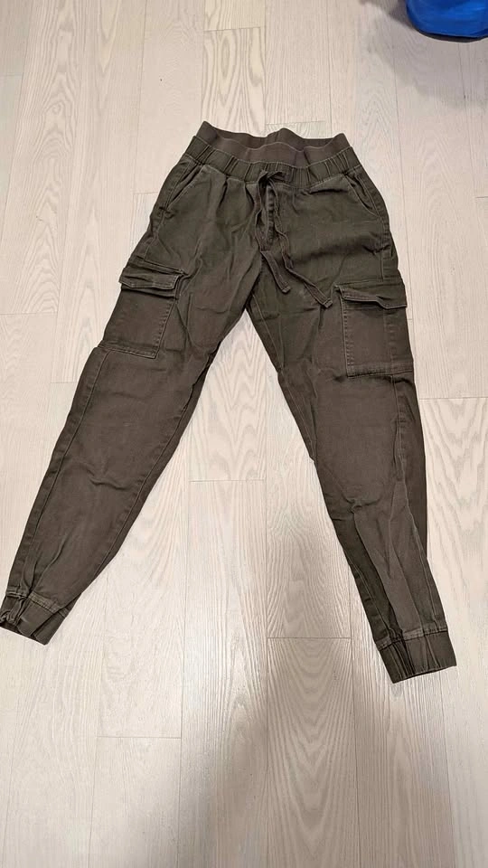 Streetwear Society Army Green Cargo Sweatpants