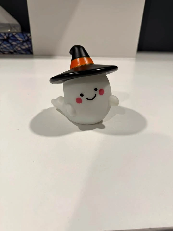 Rubber/Plastic Halloween Ghost Tealight Holder