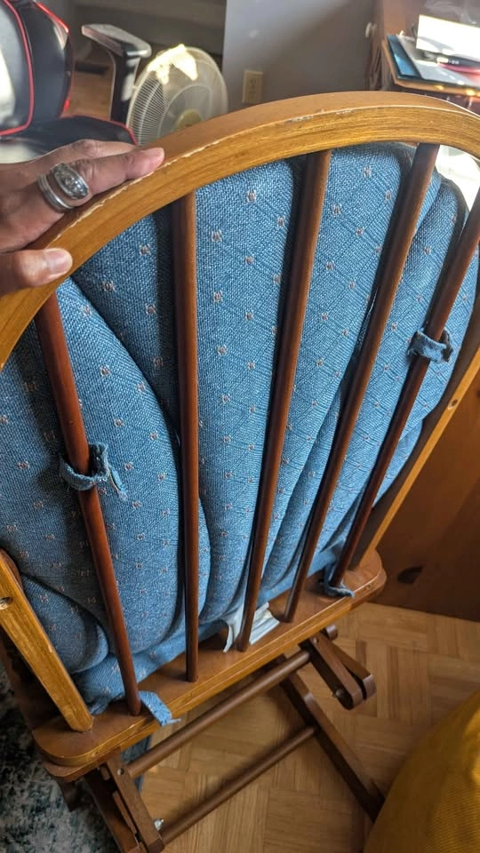 Wooden glider chair - photo 3