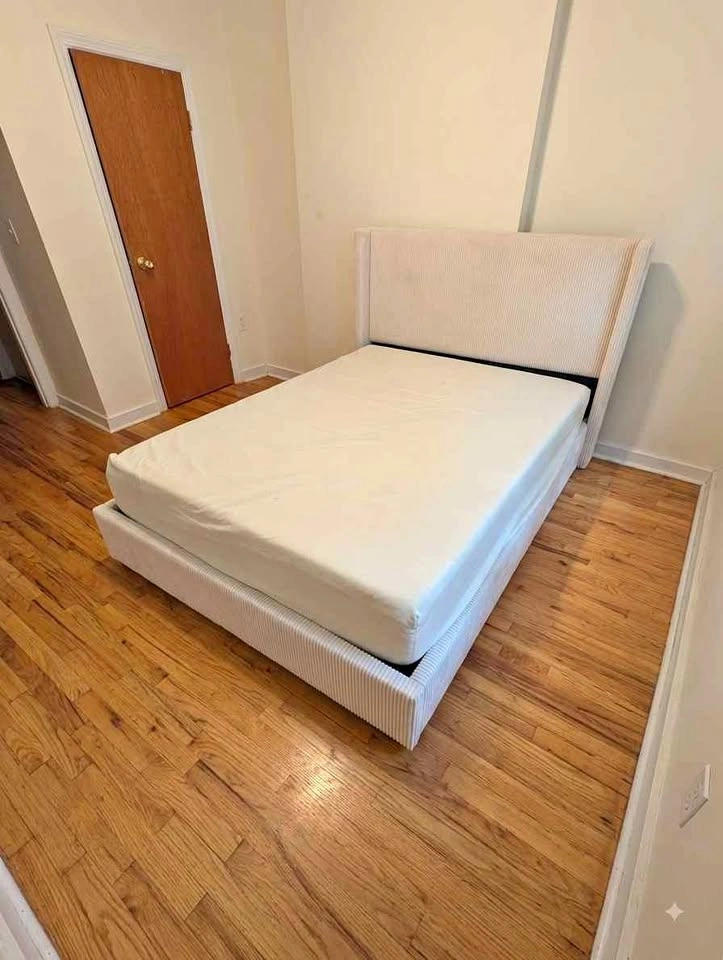 Queen Upholstered Wingback Platform Bed Frame