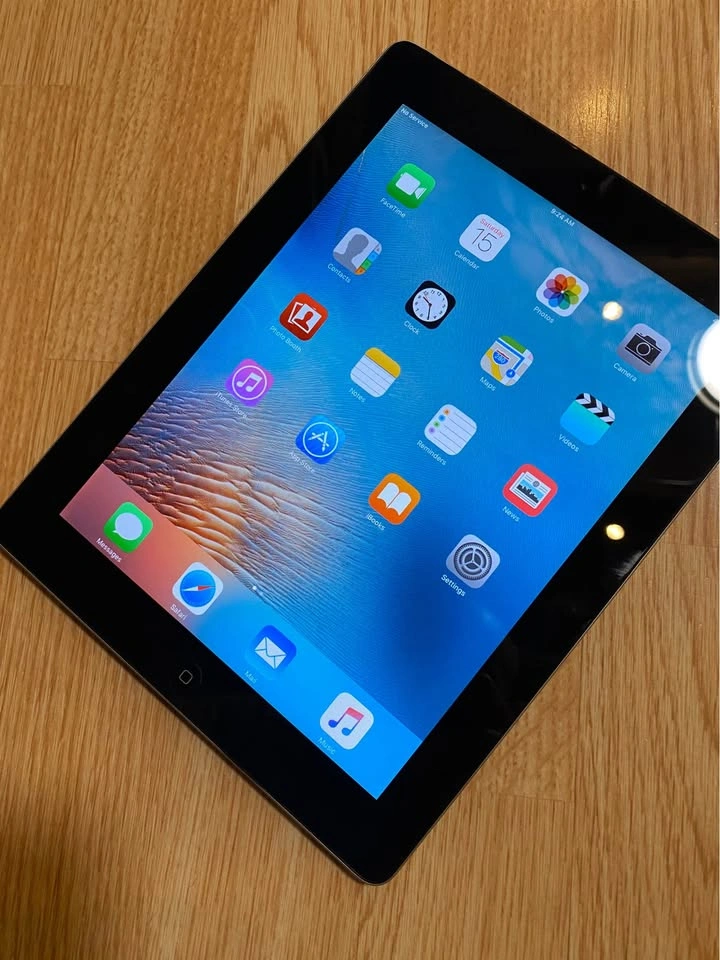 iPad 2 (WiFi + Cellular, Verizon) / 32GB w/Charger - photo 2
