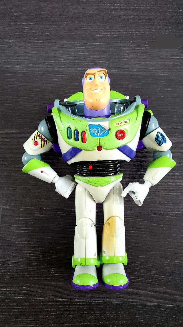 Thinkway Buzz Lightyear Action Figure