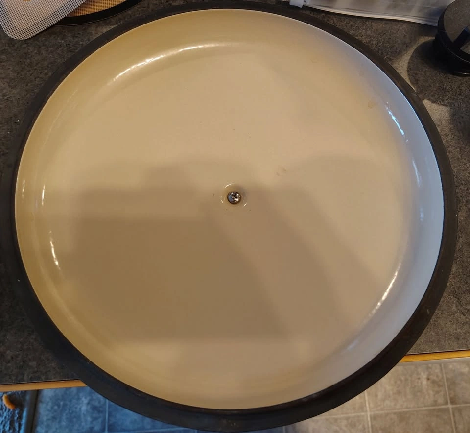 Lodge 6qt enamelled cast iron dutch oven - photo 3