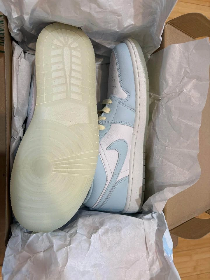 Air Jordan 1 Low Glacier blue summit white - photo 2