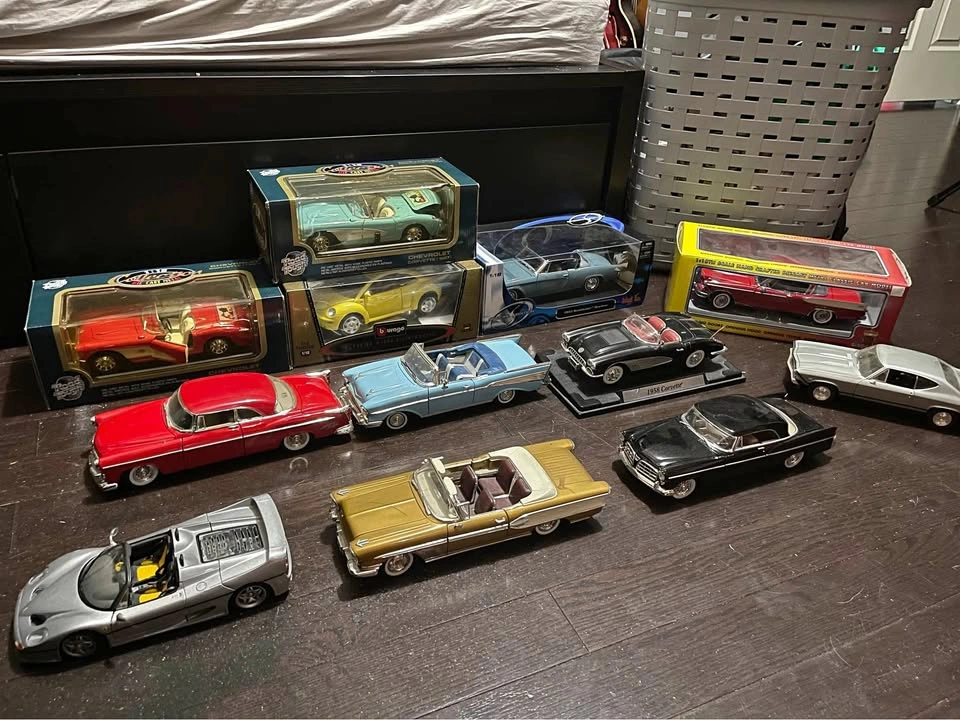 1:18 model cars for sale ($300 FOR EVERYTHING)