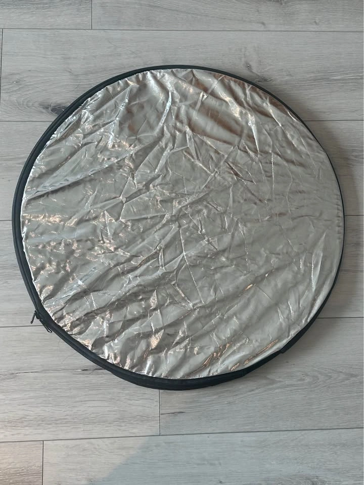 Collapsible Photography Light Reflector
