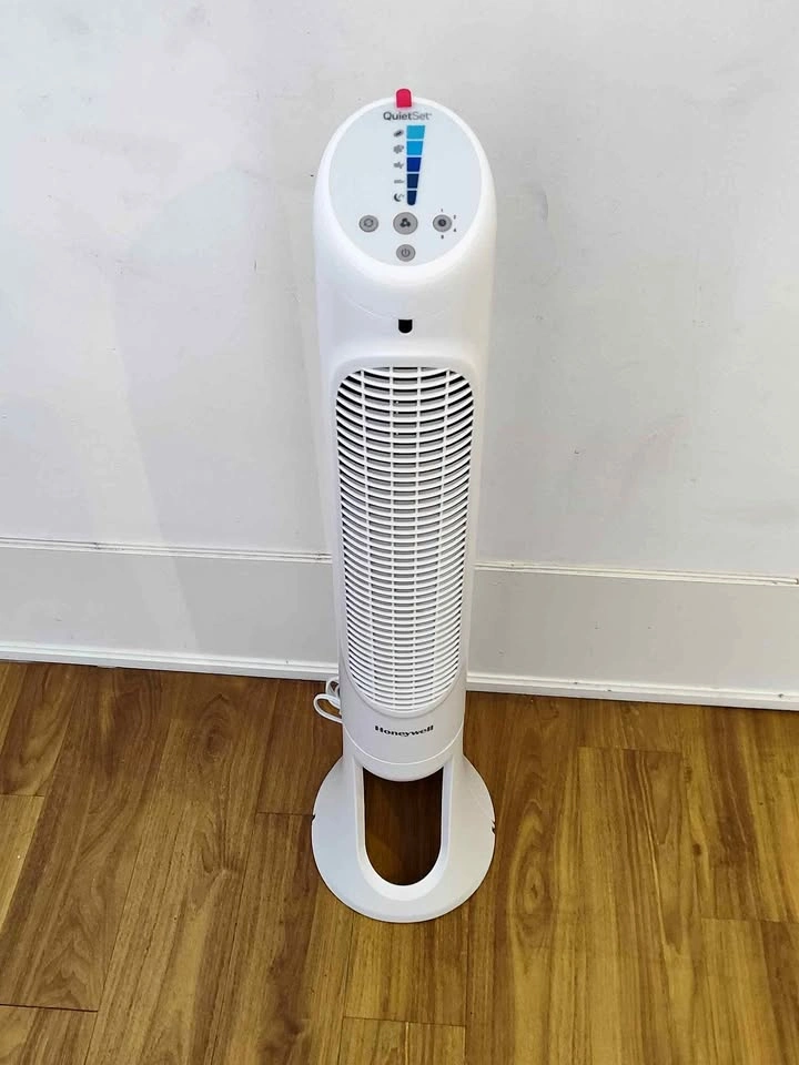 Tower/Standing Fan - Honeywell QuietSet - (Moving Sale)