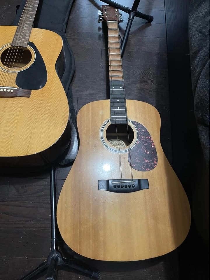 Massive guitar lot, stands and bag priced to go - photo 3